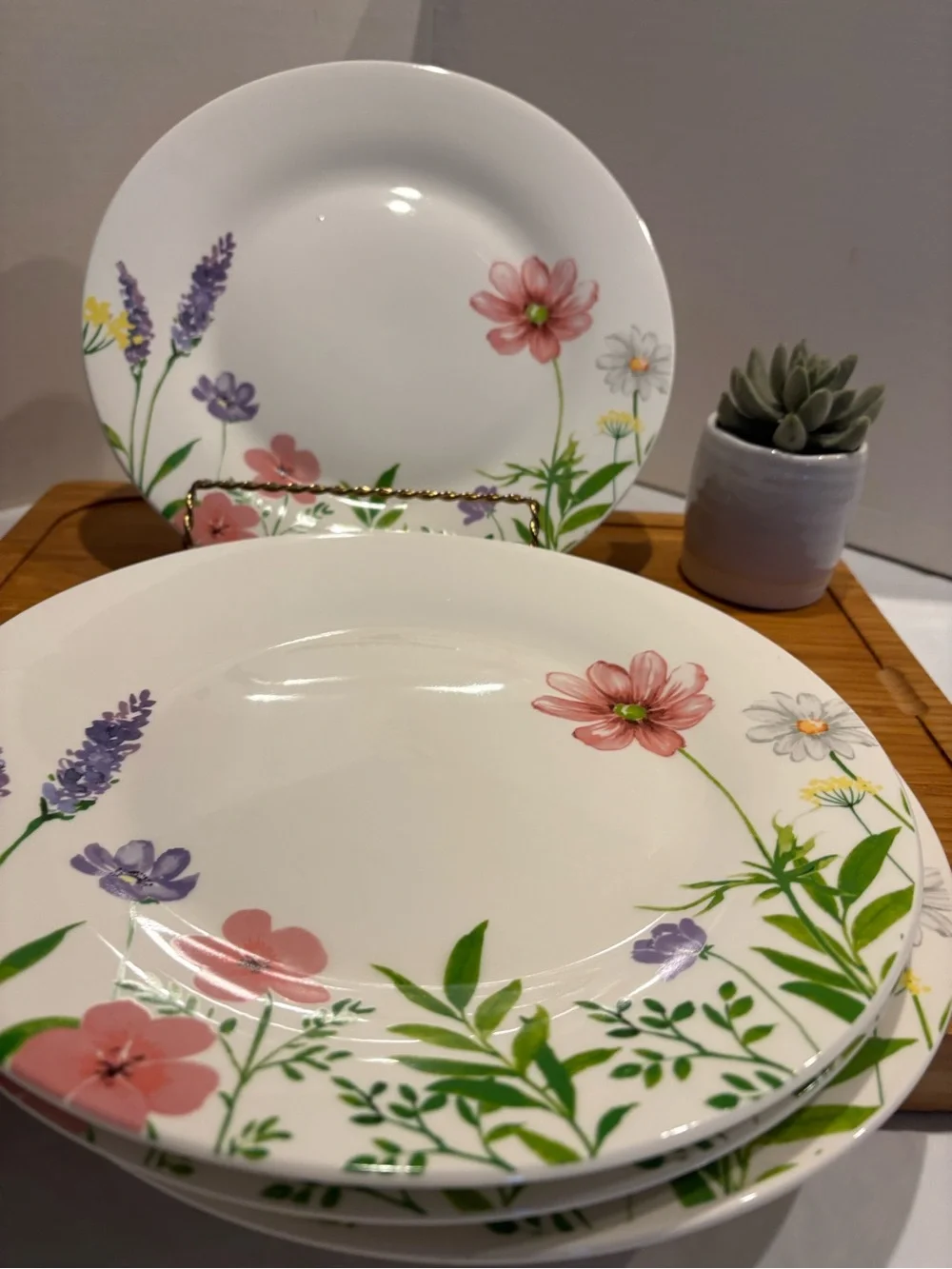 Royal Norfolk Pink Set of 4 Purple & Green Floral Porcelain Dinner Plates
